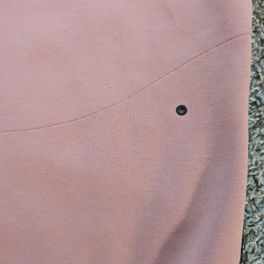 Nike - Picture 4 of 5